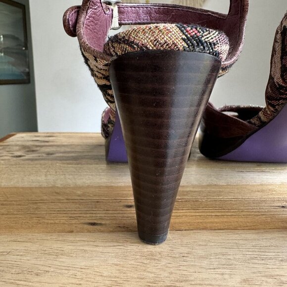 Kenzie Rachelle Burgundy Brocade Brown Platform Ankle Strap Peep Toe Sandal - Picture 12 of 17